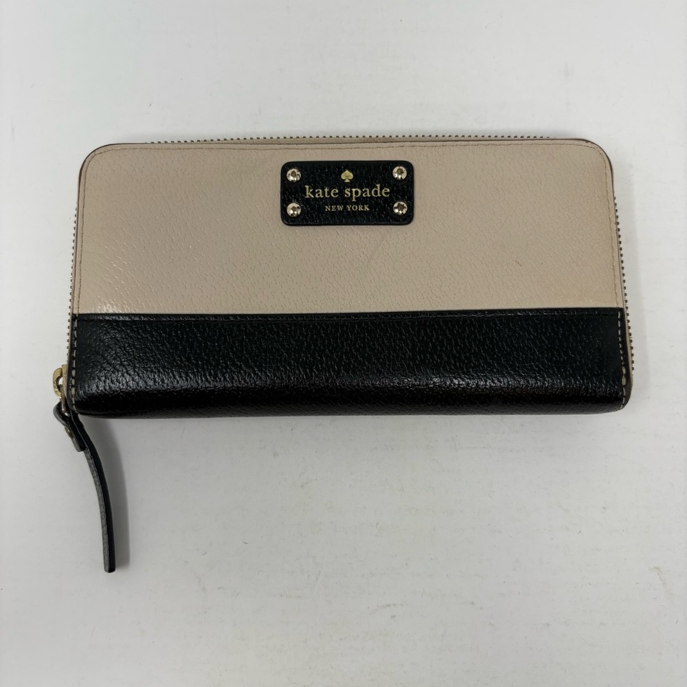 Kate Spade Wallet Long Continental Black Cream White Zip Closure